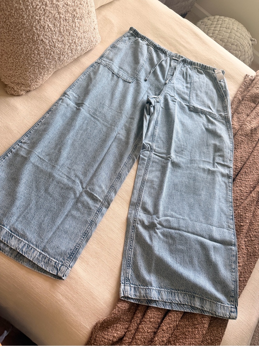 GAP Light Blue Wide-Leg Jeans with Elastic Drawstring Waist